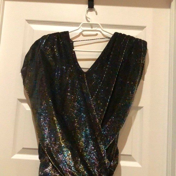 Vintage dress w/removable shoulder pads - Picture 2 of 11